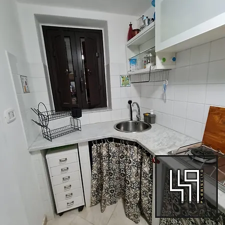 449 Plebiscito Apartment