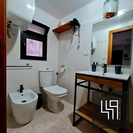 449 Plebiscito Apartment