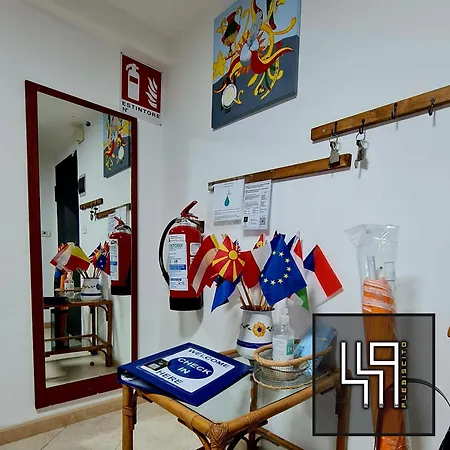 449 Plebiscito Apartment